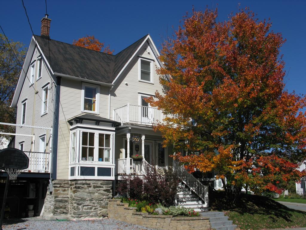 Auberge Marquis De Montcalm Sherbrooke Buitenkant foto