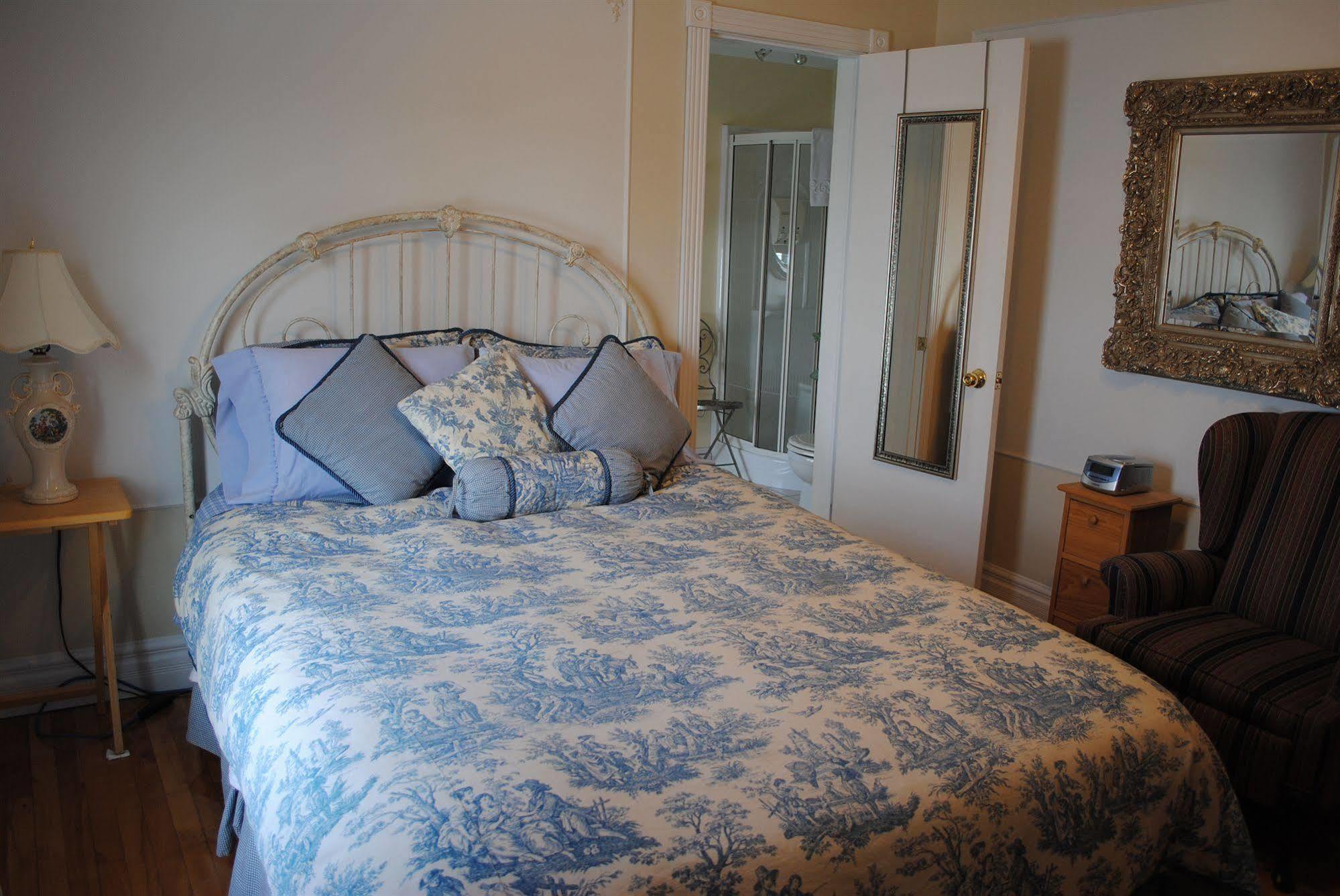 Auberge Marquis De Montcalm Sherbrooke Buitenkant foto
