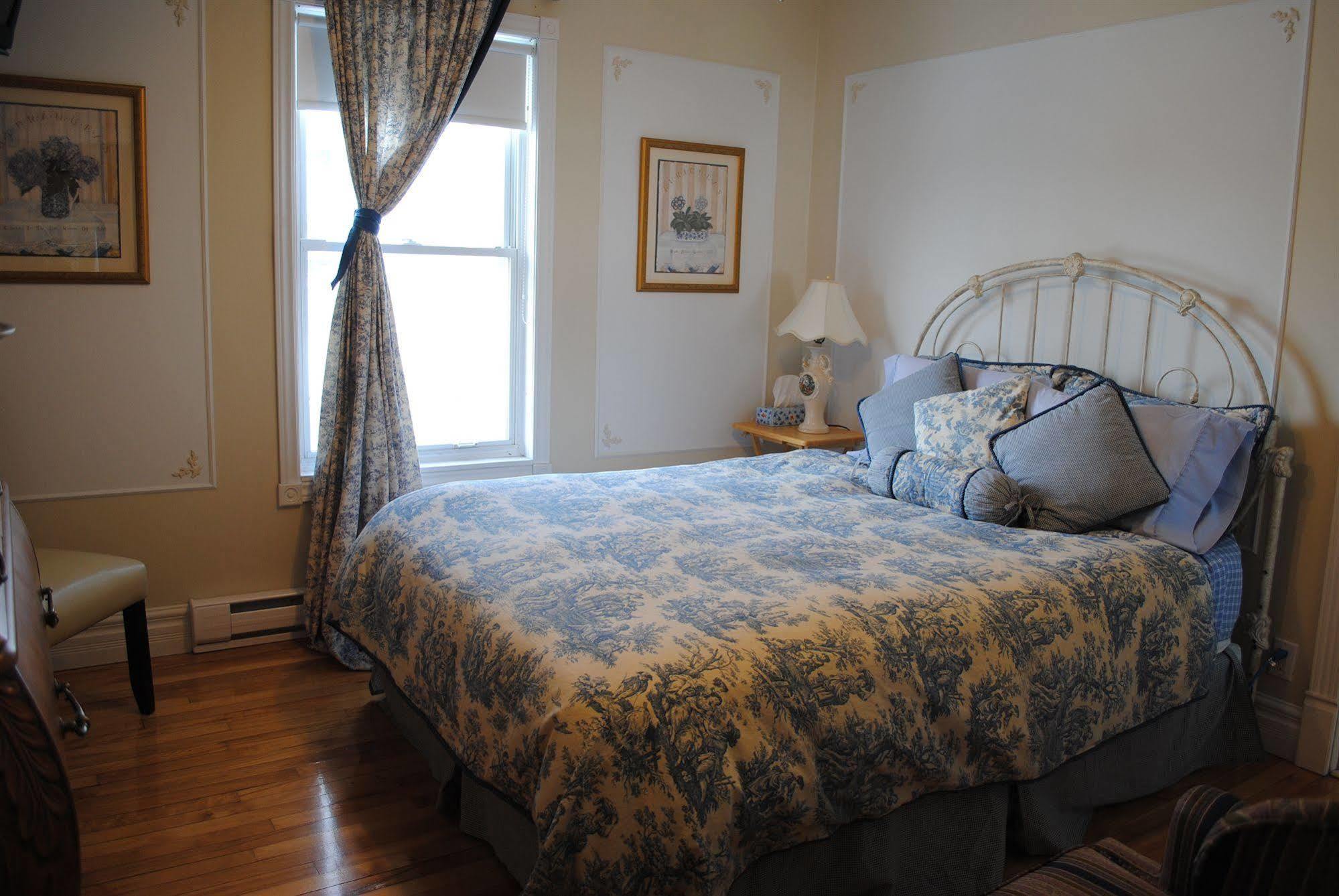 Auberge Marquis De Montcalm Sherbrooke Buitenkant foto