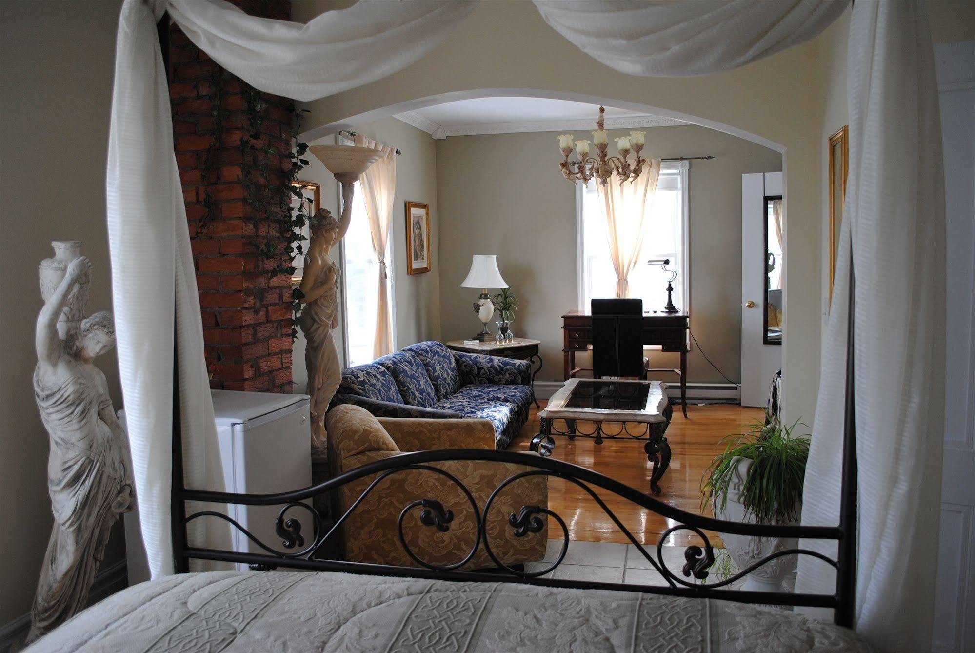 Auberge Marquis De Montcalm Sherbrooke Buitenkant foto